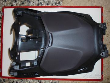 1B007008000Z2 SCUDO INTERNO COMPLETO PIAGGIO BEVER