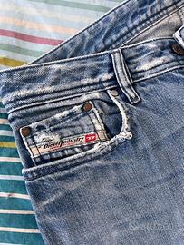 Jeans Diesel uomo taglia 32 – Made in Italy