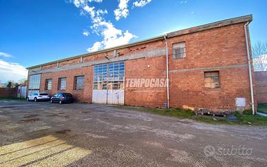 Capannone con annesso appartamento cinquelocali.