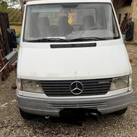 Furgone Mercedes