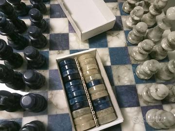 Scacchiera marmo, scacchi e dama