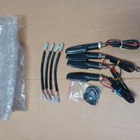 Frecce dinamiche universali moto con adattatori