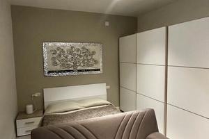 Pressi piazza Castello mq. 30