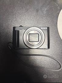 Sony HX-90v con custodia e batterie aggiuntive