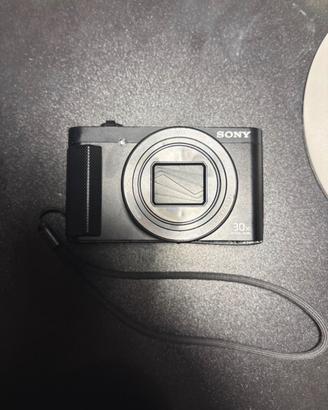 Sony HX-90v con custodia e batterie aggiuntive