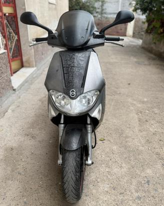 Gilera runner 200