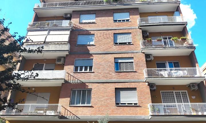 MONTEVERDE - Locale commerciale