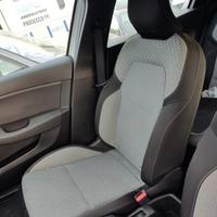 Sedile anteriore dx RENAULT CLIO del 2024