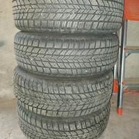 4 gomme invernali 185/60 R14 82H su cerchi