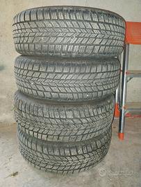 4 gomme invernali 185/60 R14 82H su cerchi