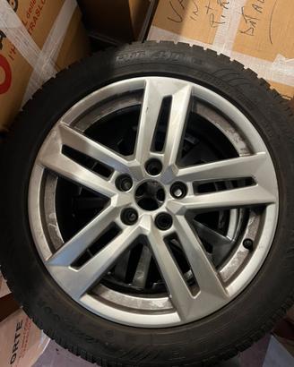 Gomme invernali con cerchi da 16 Audi Q2