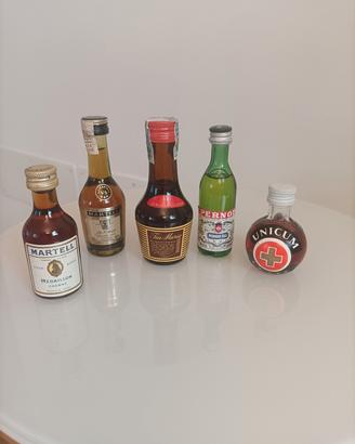 5 Bottigliette mignon di liquore vintage
