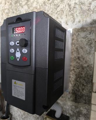 Inverter 220 v a 380 v