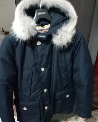 giubbotto Woolrich con cappuccio pelliccia 