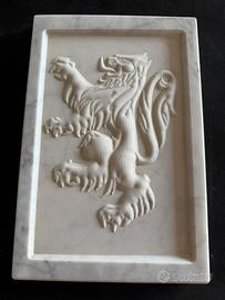 Stemma leone araldico in marmo