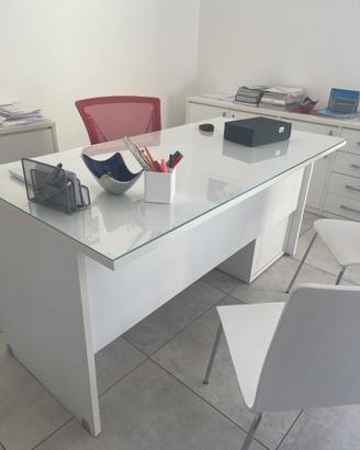 Mobili e arredo ufficio- disponibili da novembre