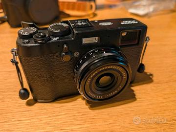 Fotocamera digitale Fujifilm X100T nera