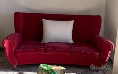 Divano velluto rosso