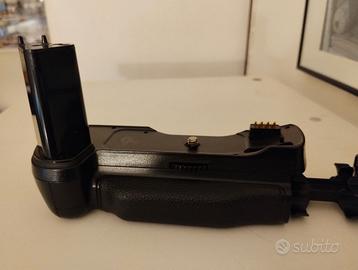 Nikon F100 battery grip