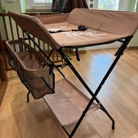 Fasciatoio pieghevole e portatile