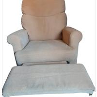 poltrona beige reclinabile