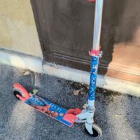 monopattino Spiderman