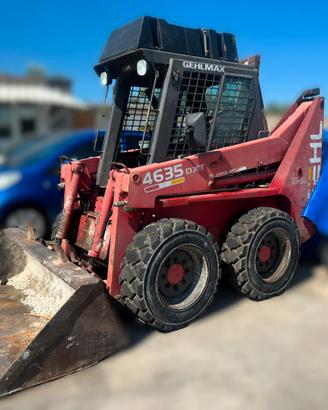 BOBCAT Pala Caricatrice GEHL SL 4635 DXT