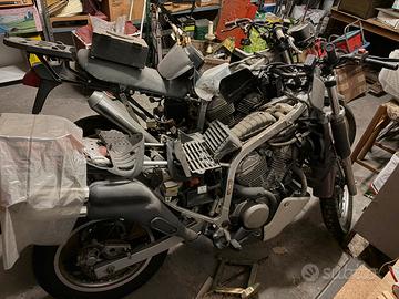 Coppia di Honda Transalp 600 del 1996 per ricambi