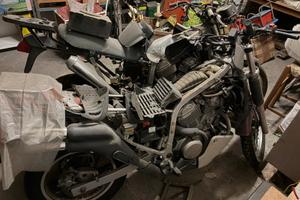 Coppia di Honda Transalp 600 del 1996 per ricambi