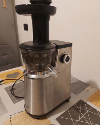 Hotpoint Ariston Slow Juicer SJ 4010