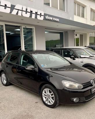 Volkswagen Golf Golf 5p 1.6 tdi Highline dsg CAMBI
