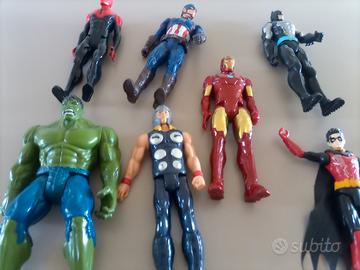 supereroi giocattolo 