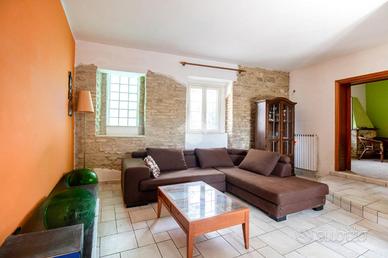 CASA SEMINDIPENDENTE A ORTONA