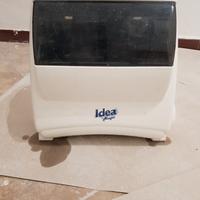 Distributore di asciugamani di carta