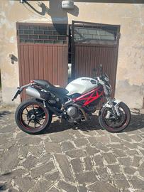 Ducati Monster 796+ - 2010