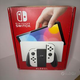 Nintendo Switch OLED Bianca Completa + Accessori