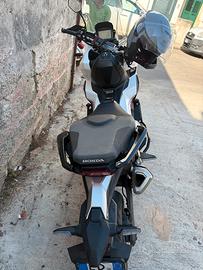 Xadv 750