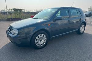 Volkswagen Golf 1.4 16V cat 5 porte