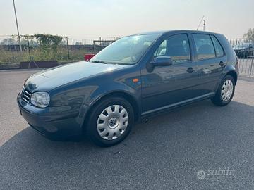 Volkswagen Golf 1.4 16V cat 5 porte