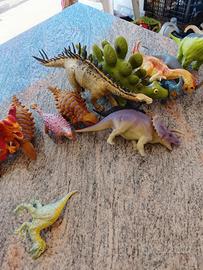11 dinosauri