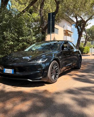 Tesla model 3 highland awd premium