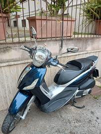 Piaggio Beverly 300