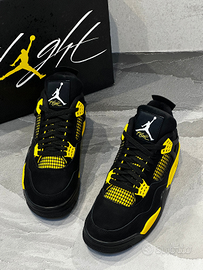 Sneakers Nike Jordan AJ4 giallo taglia 42