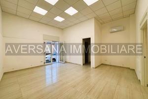 Ufficio ristrutturato con 2 stanze 2 bagni