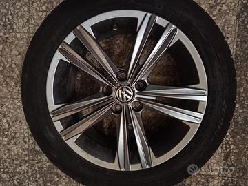 Cerchio Volkswagen da 16 con gomma