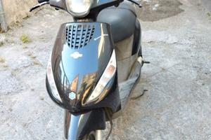 Piaggio Zip 50
