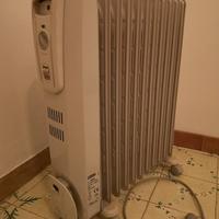 Radiatore Termosifone Elettrico DE LONGHI ad Olio