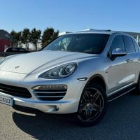 Porsche Cayenne 3.0 diesel cavali 245