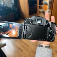 Panasonic Lumix G7 con accessori