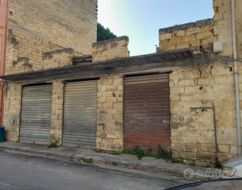 Magazzino, terreno edificabile